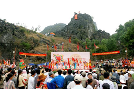 Hải Phòng yêu cầu dừng các lễ hội đông người để phòng chống dịch bệnh Corona